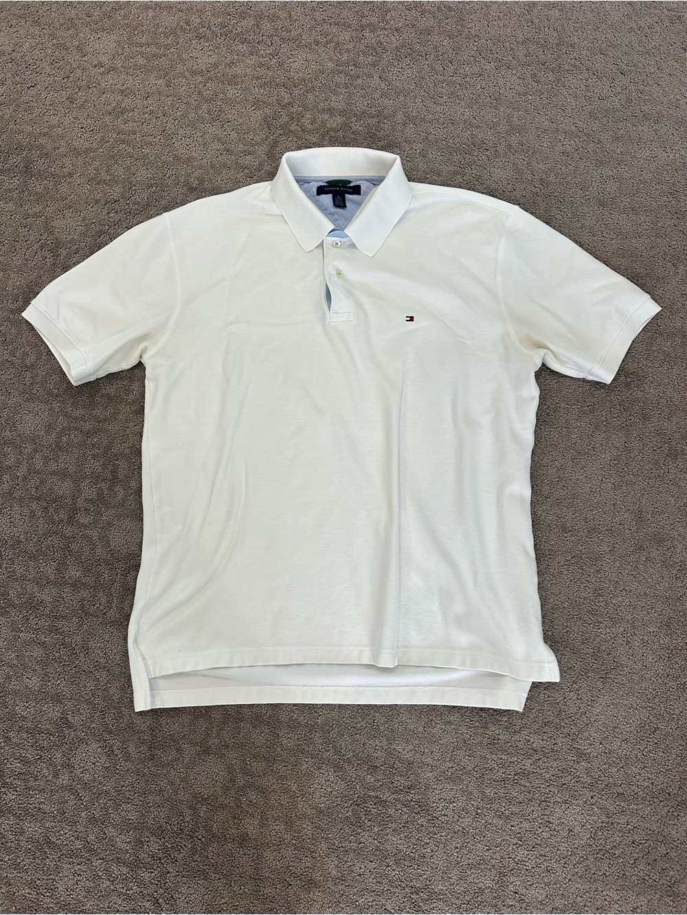 Men’s extra large, Tommy Hilfiger, short sleeve collared white shirt